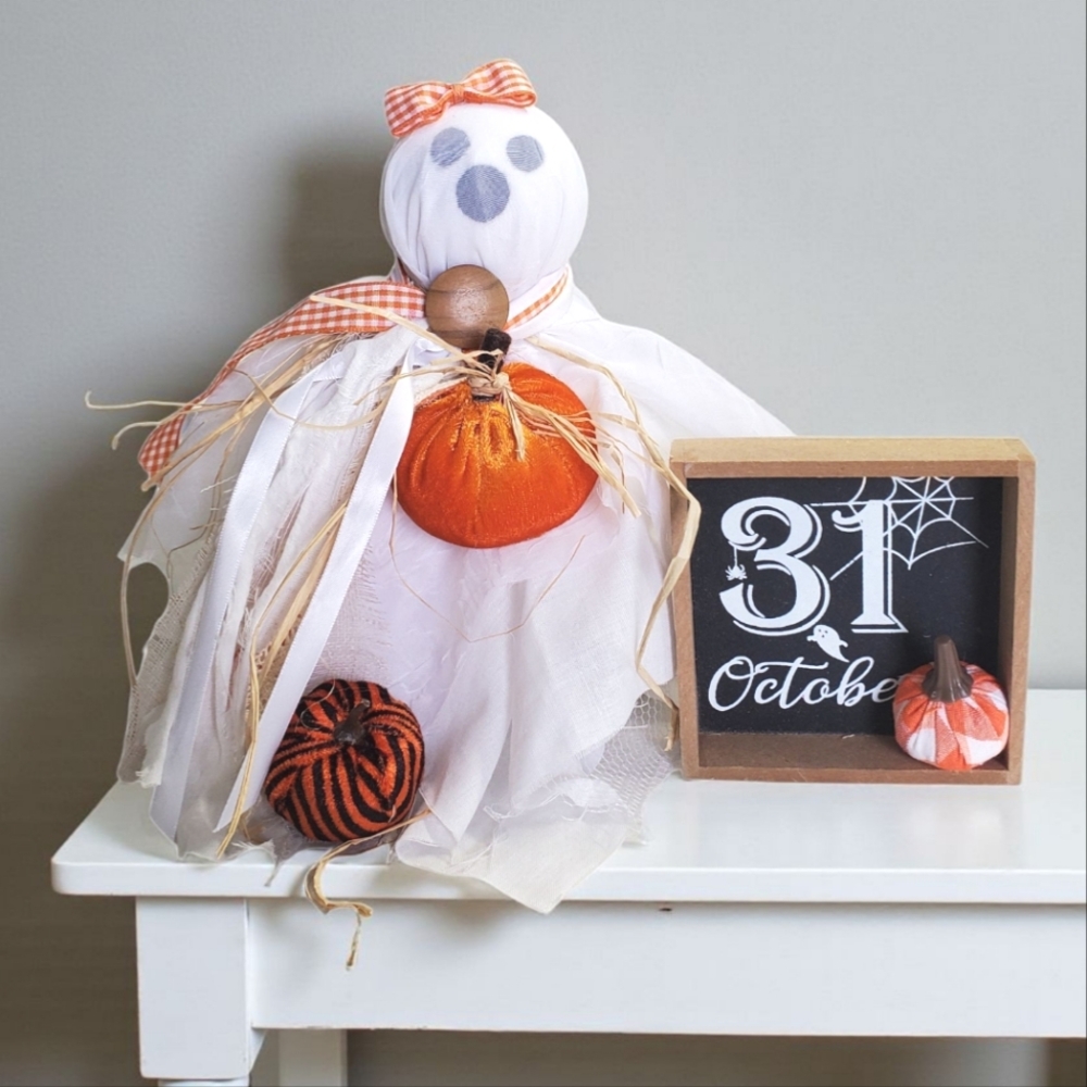 Halloween Bedspring Ghost Decor with Pumpkin & Sign Homecrafted